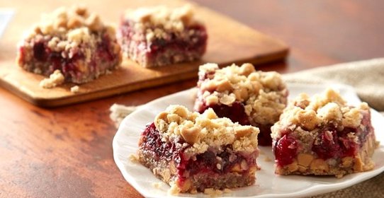 Пирог с замороженной клюквой