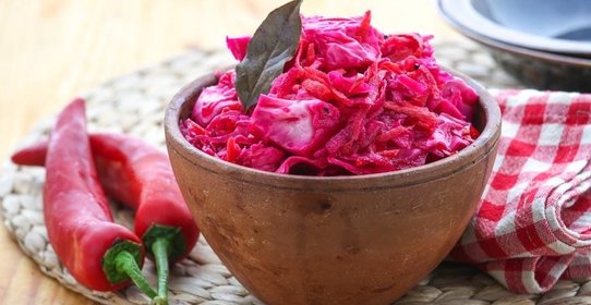 Маринованная капуста со свеклой