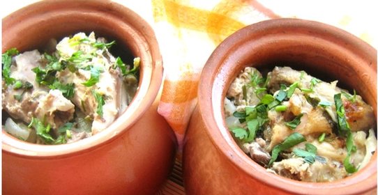 Курица в горшочке