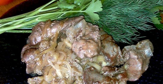 Куриная печень с яблоками