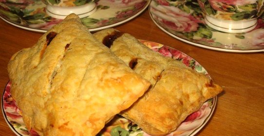 Слойки с вареньем