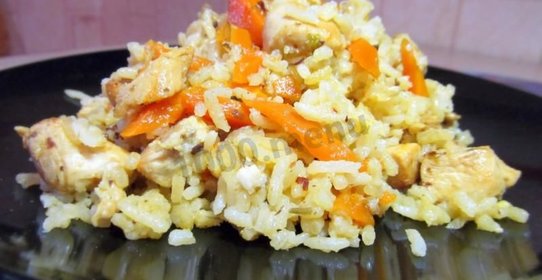 Плов в кастрюле с курицей