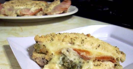 Курица, фаршированная ветчиной и сыром