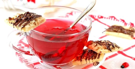 Песочное печенье с орехами в микроволновке