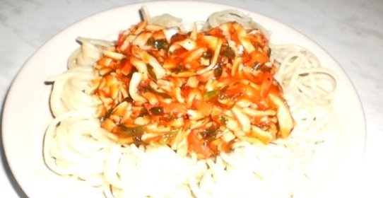 Спагетти с крабовыми палочками