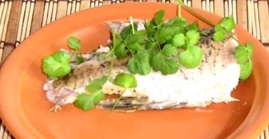 Щука со сметаной в духовке