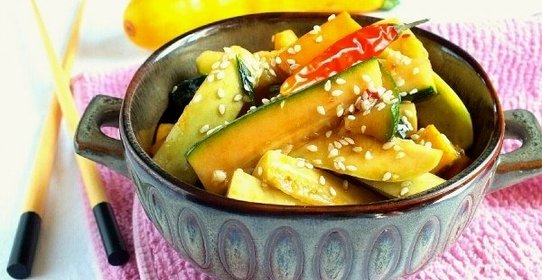 Салат из кабачков по-азиатски