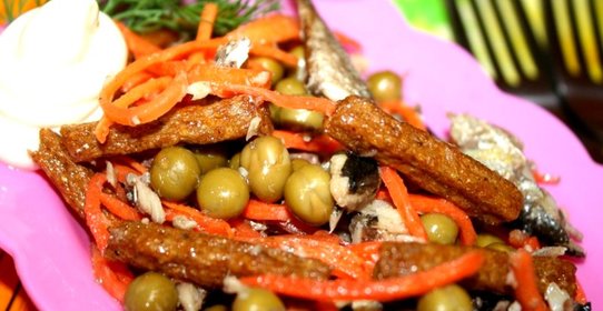 Корейская морковка с сухариками