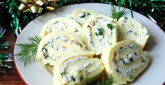 Рулет с копченой курицей