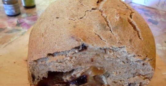 Сладкий хлеб с сухофруктами в хлебопечке