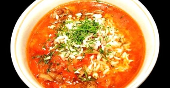 Рассыпчатый рис с подливой