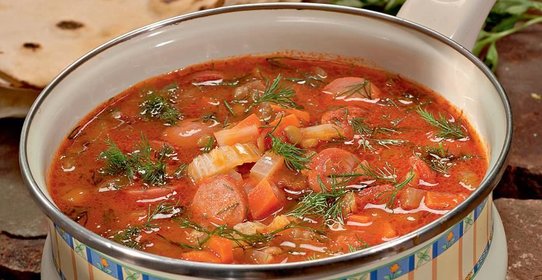 Чечевичная похлебка с сосисками