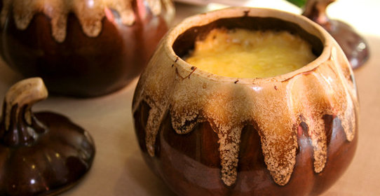 Курица в горшочках с овощами