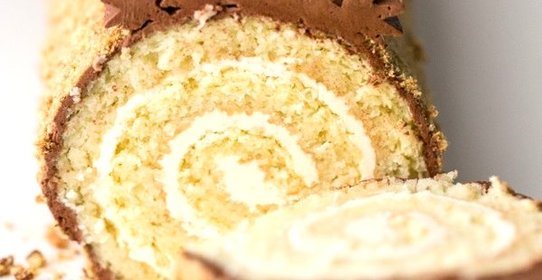 Рулет на сгущенном молоке