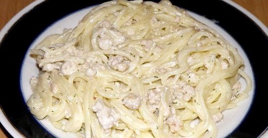 Макароны с куриным фаршем