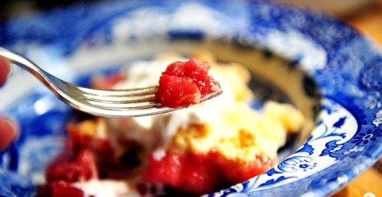 Коблер с ревенем