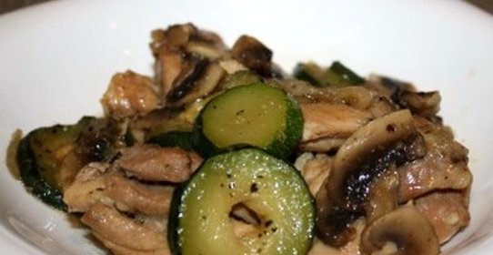 Курица с цукини