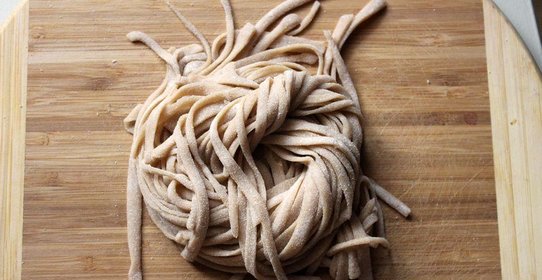 Лапша с гречневой мукой