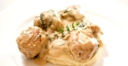 Куриные тефтели в сливочном соусе