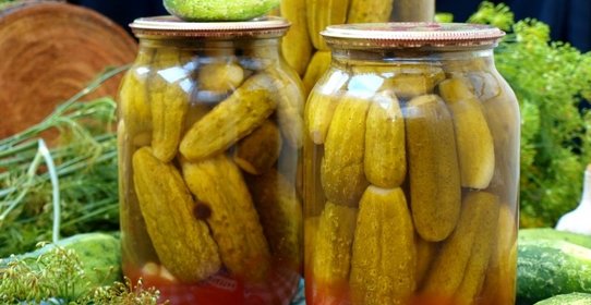 Огурцы маринованные с кетчупом чили