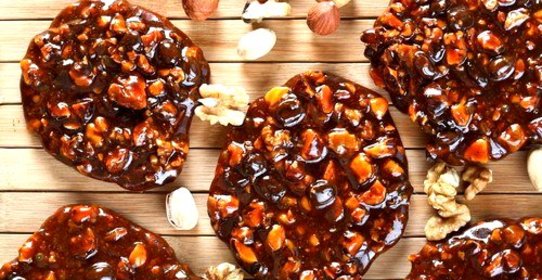 Жареные орехи в медовой глазури и индийских специях