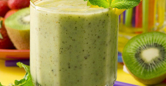 Smoothie (смузи) киви-клубника