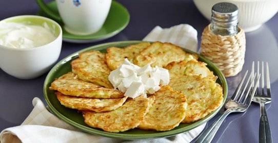 Оладьи из кабачков с сыром фета