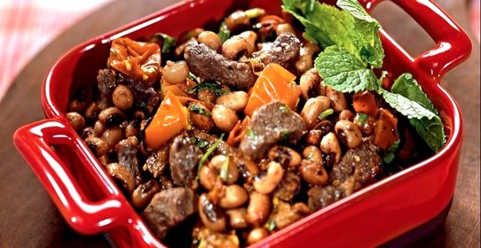 Баранина с фасолью в духовке