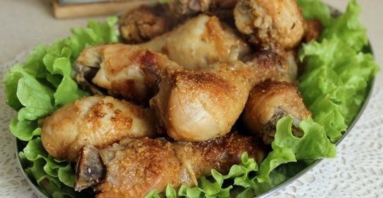 Куриные ножки с чесноком и паприкой, запеченные в микроволновке