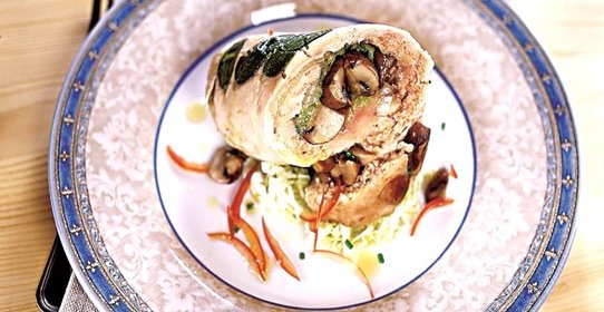 Индейка, фаршированная грибами