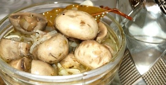 Быстрые маринованные шампиньоны