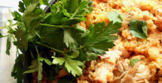 Джамбалайя с бурым рисом и копченой курицей