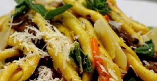 Паста ручной работы с сердцем теленка и лемонграсом