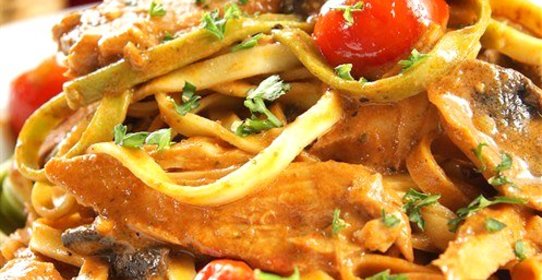 Паста с тунцом и томатами