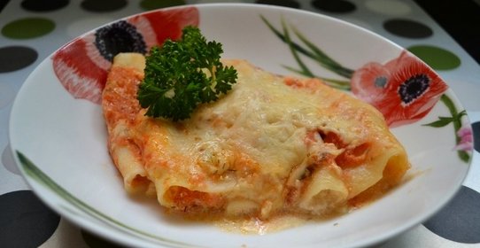 Трубочки с сыром и зеленью