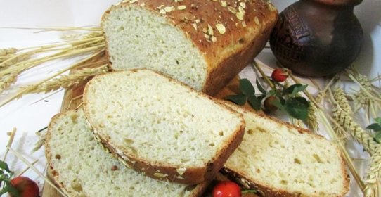 Хлеб с творогом и овсяными хлопьями
