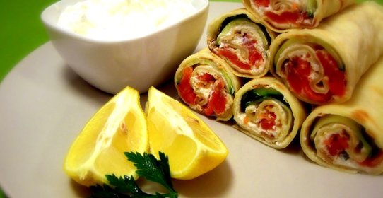 Блины с сыром и семгой