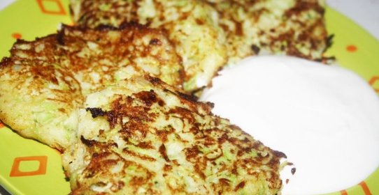 Кабачковые оладьи с кукурузной мукой