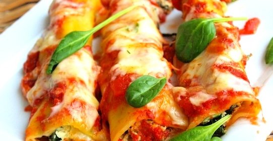 Каннеллони с рикоттой и шпинатом