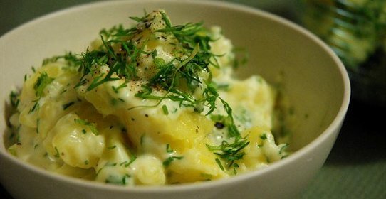 Картофель под соусом бешамель и картофель по‑домашнему