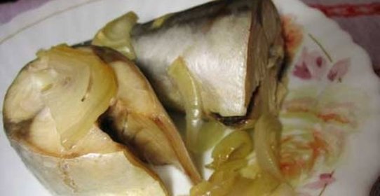 Рыба в рукаве в мультиварке