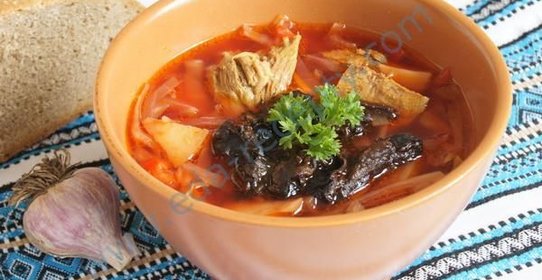 Борщ с черносливом