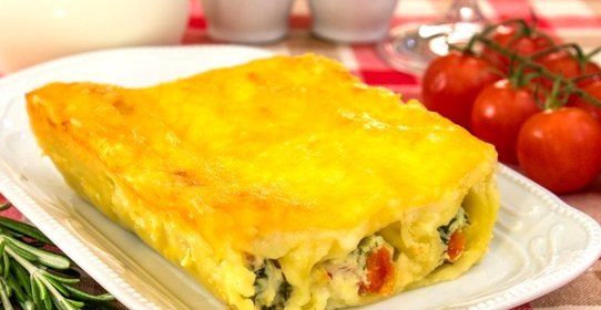 Каннеллони, фаршированные Рикоттой и шпинатом