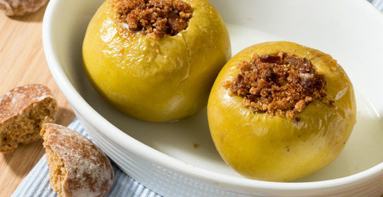 Печеные яблоки с имбирным пряником