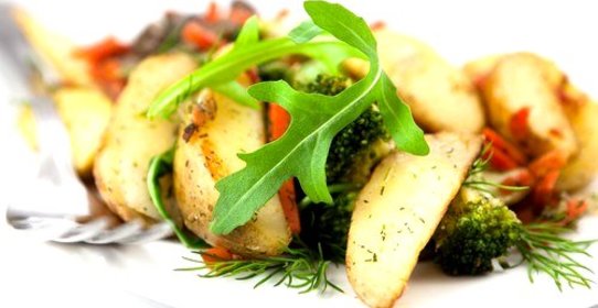 Картофельный салат на гриле со шнитт-луком