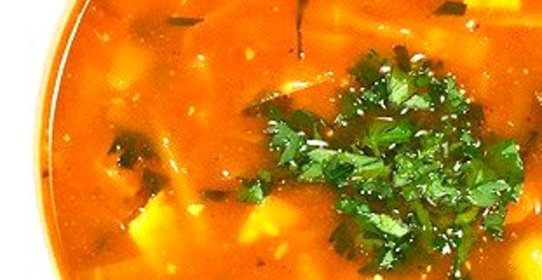 Солянка по‑вегетариански с шампиньонами и адыгейским сыром