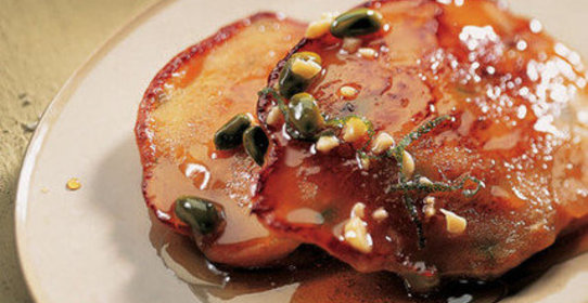 Блинчики с медом и сухофруктами