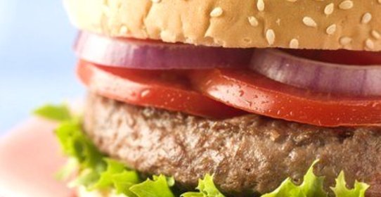 Бургеры из индейки на гриле с медово-горчичным соусом