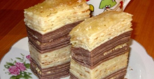 Блинный торт со сметаной и сгущенкой