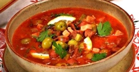 Мясная солянка в мультиварке